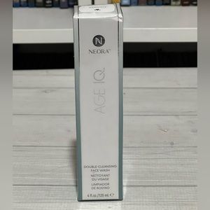 Neora AGE IQ Double Cleansing Face Wash 4 Fl Oz 120 mL (10/2021)